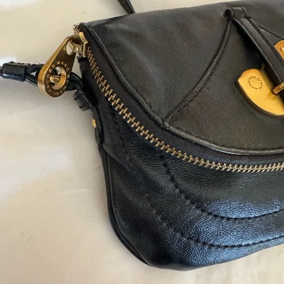 Marc by Marc Jacobs Vintage Black Leather Crossbody bag with Bird Accent - Picture 11 of 13